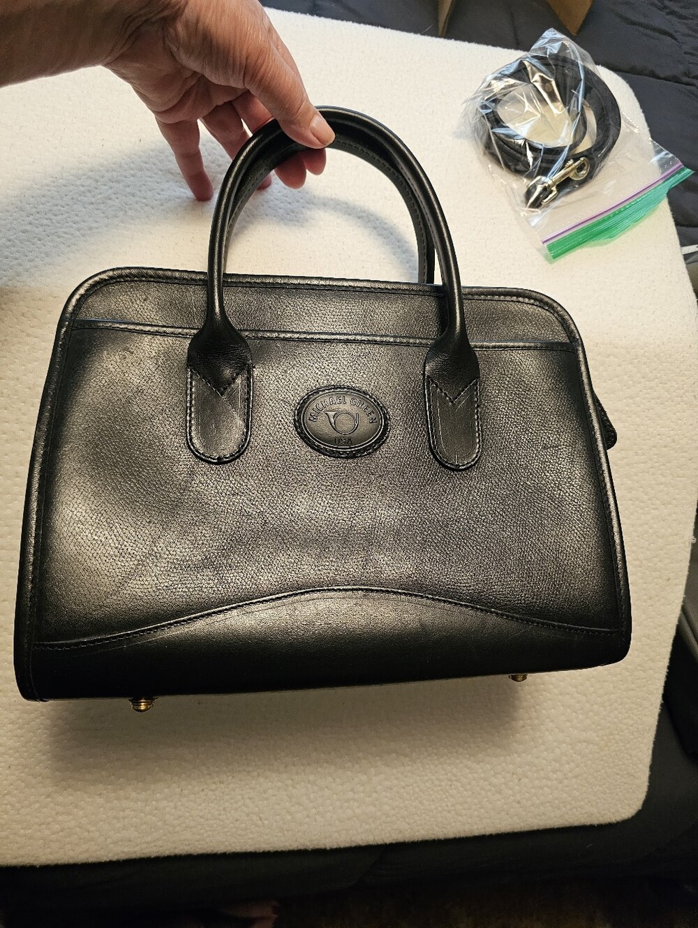 Classic Black Leather Women’s Top-Handle Shoulder Bag